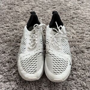 Nike Women’s Air Max 270 Shoe. US 7.